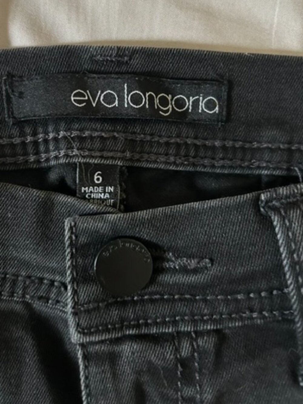 Eva Longoria black jeggings - size 6 - sold at The Limited